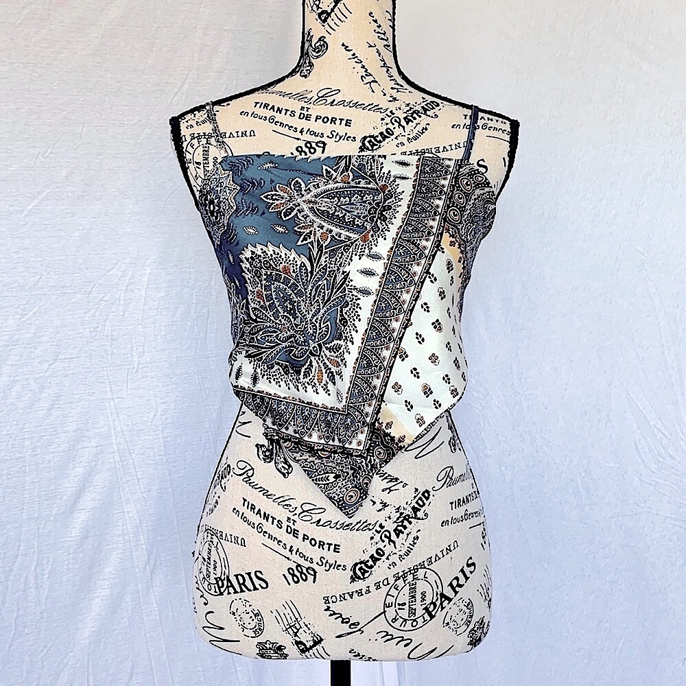 SHEIN Bandanna Top